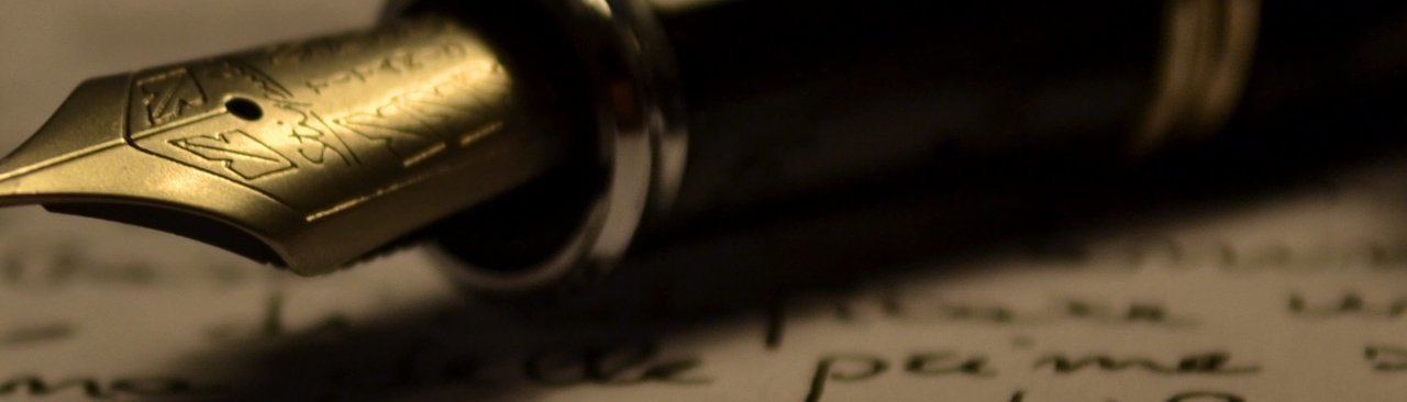 Documento legal con pluma estilografica